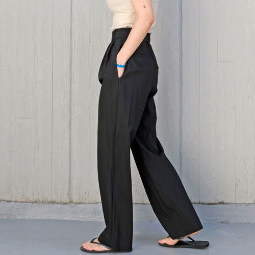crease fabric pants with belt