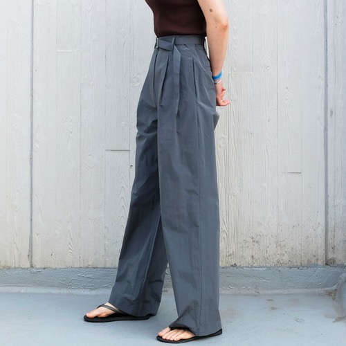 crease pants with belt