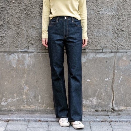 semi-bootcut indigo jeans